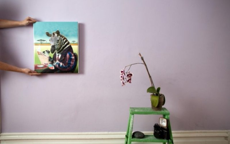 نصب تابلو بر دیوار